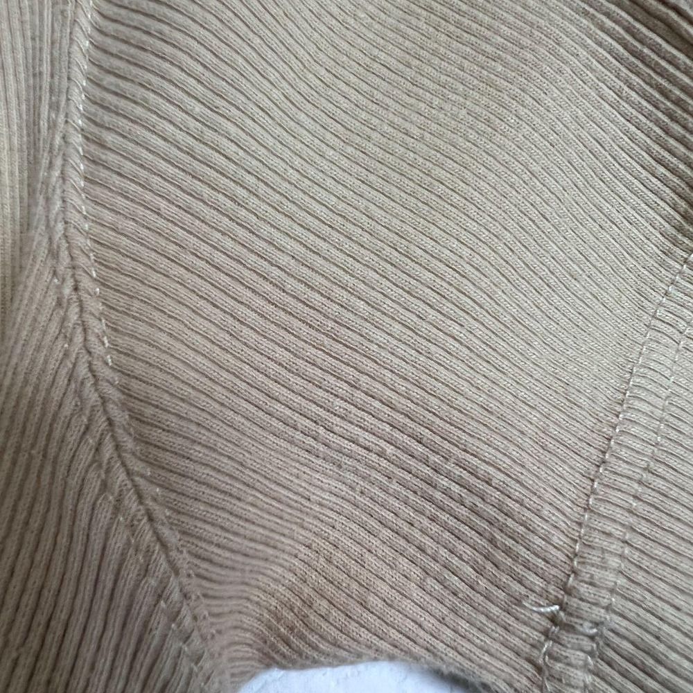 Vintage GUESS Beige Ribbed V Neck Baby Tee Size M Y2K 90s - Picture 7 of 7